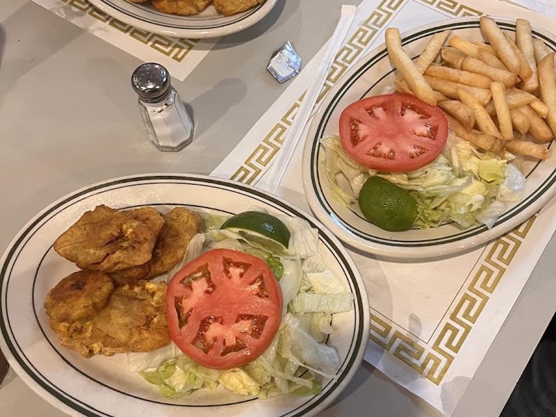 El Pabellon De Oro food